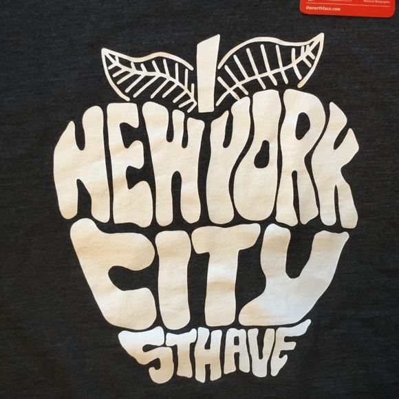 The North Face NYC 5th Ave Long Sleeve Tee - Picture 3 of 5